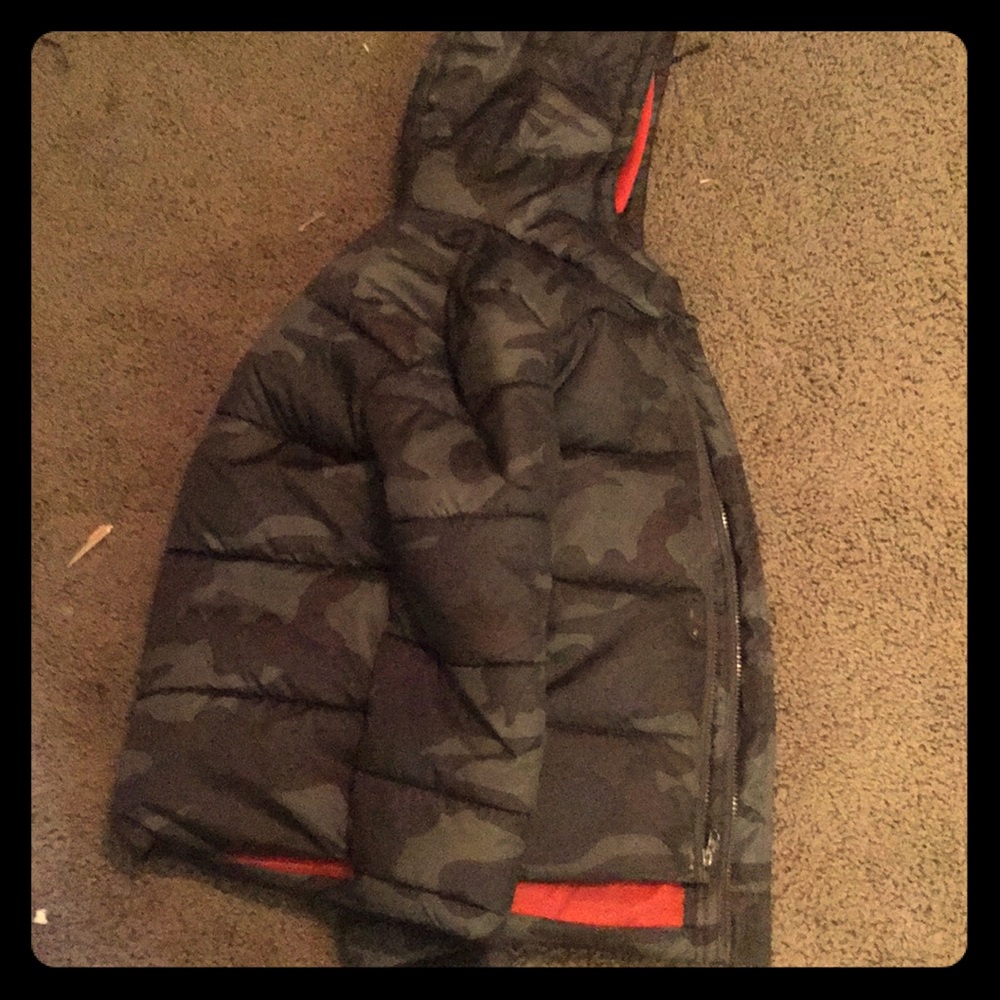 Faded glory child medium puff jacket